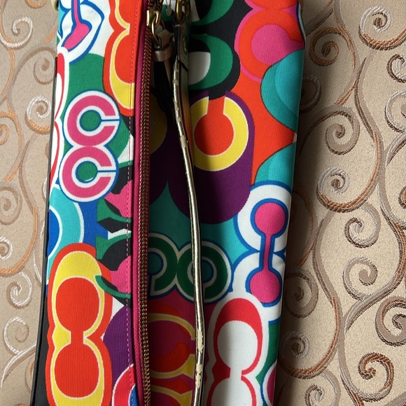 Authentic Coach purse - Picture 5 of 14